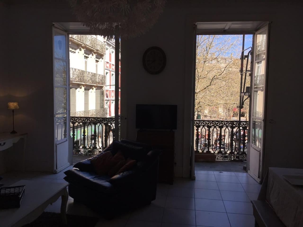 Place Carnot การ์กาซอน ภายนอก รูปภาพ
